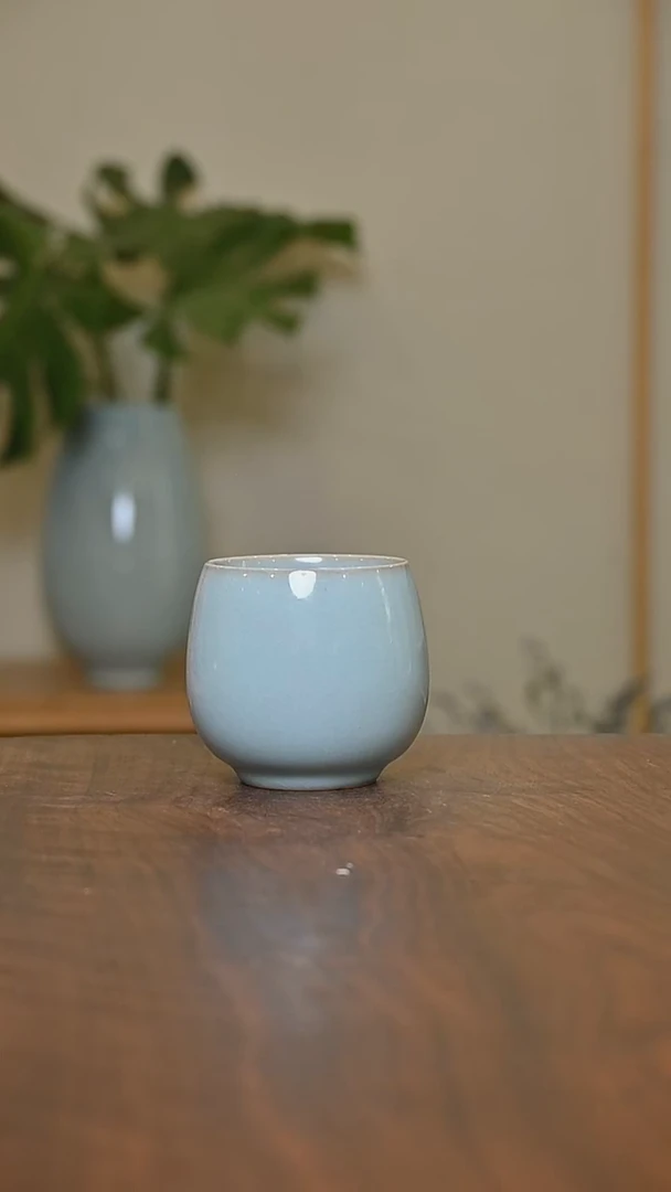 65#暖心杯 天青 微瑕 无款