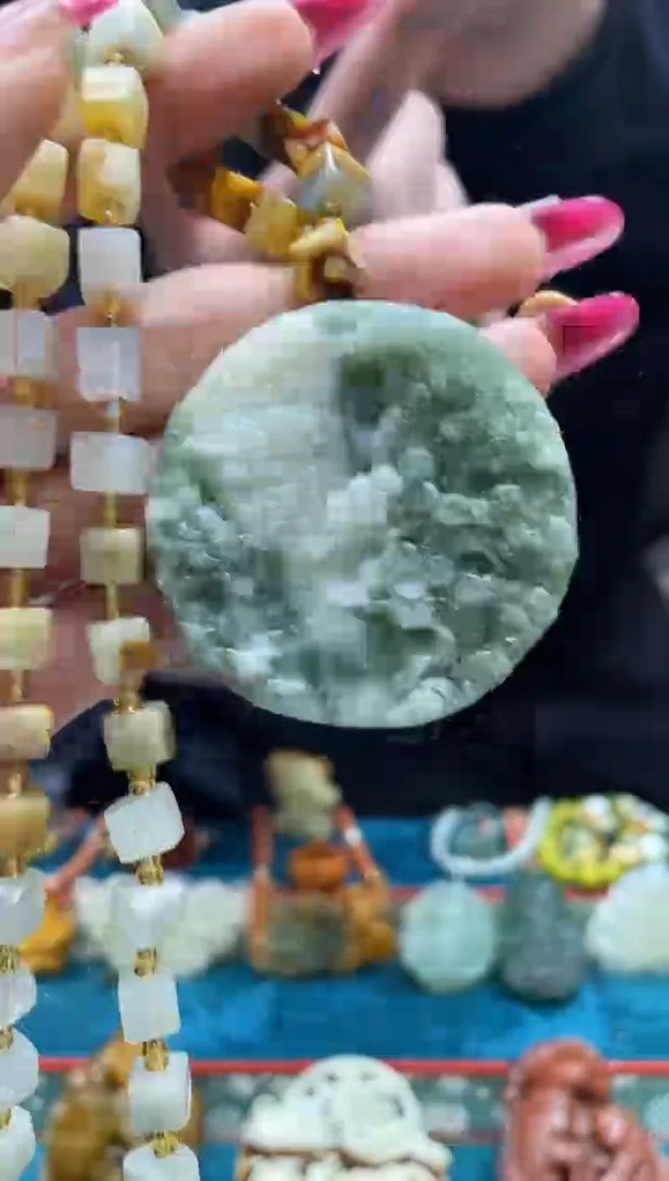 未镶嵌岫玉吊坠·