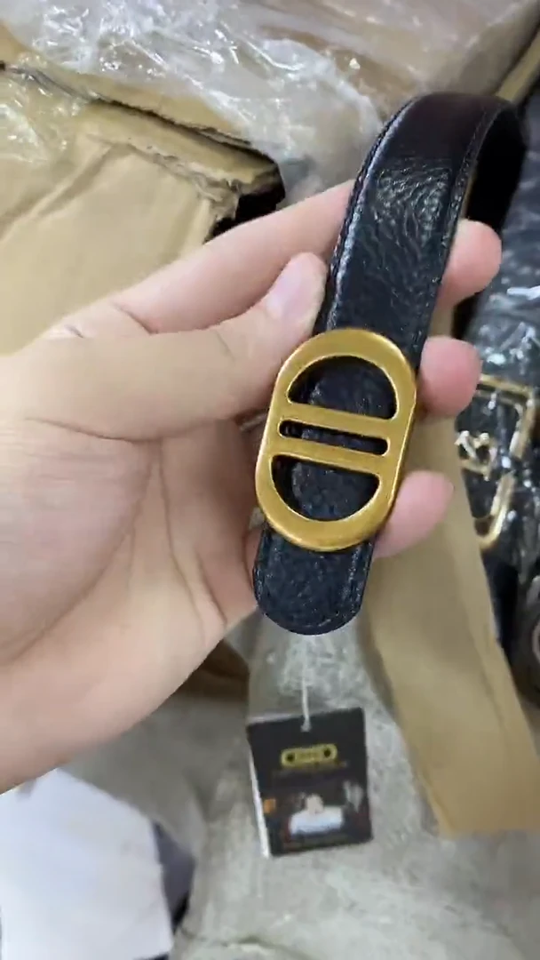 2025新款女士I经典时尚百搭轻奢皮带