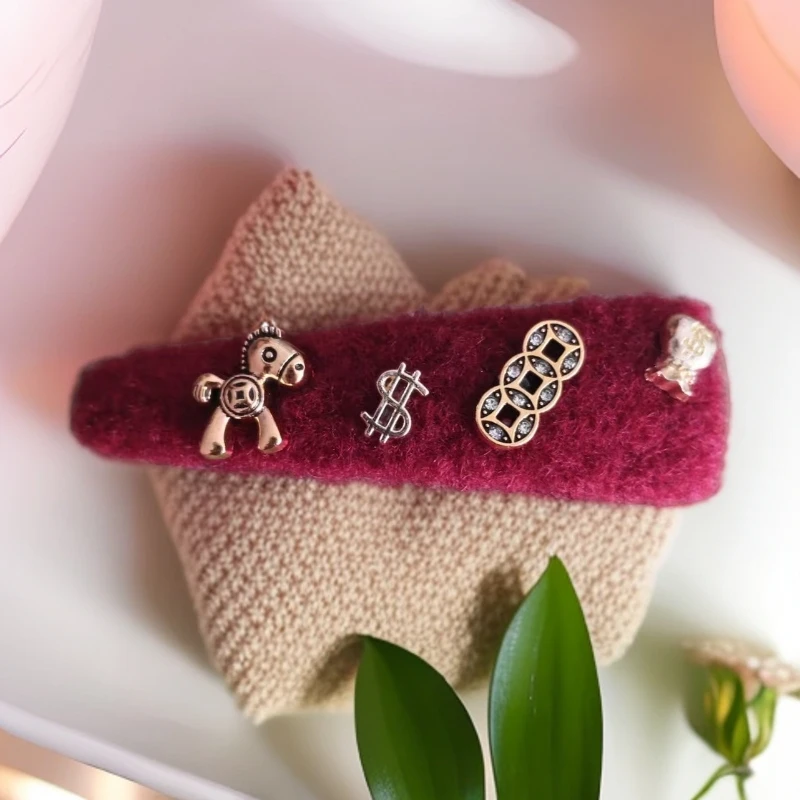 【HP·轻奢】马上有钱毛绒发夹-4032