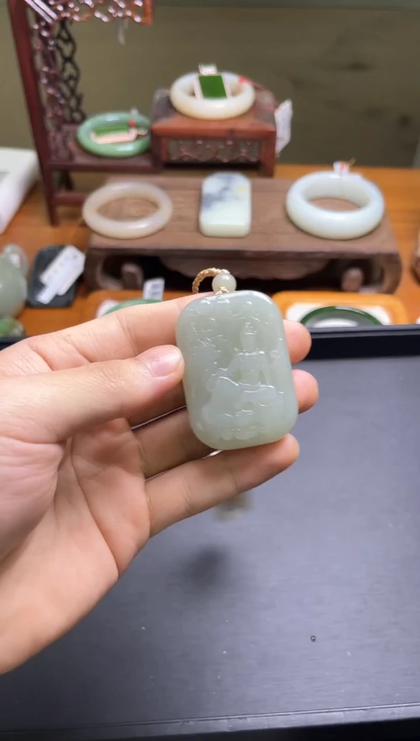 未镶嵌手串和田玉大*雯且末青白 观音