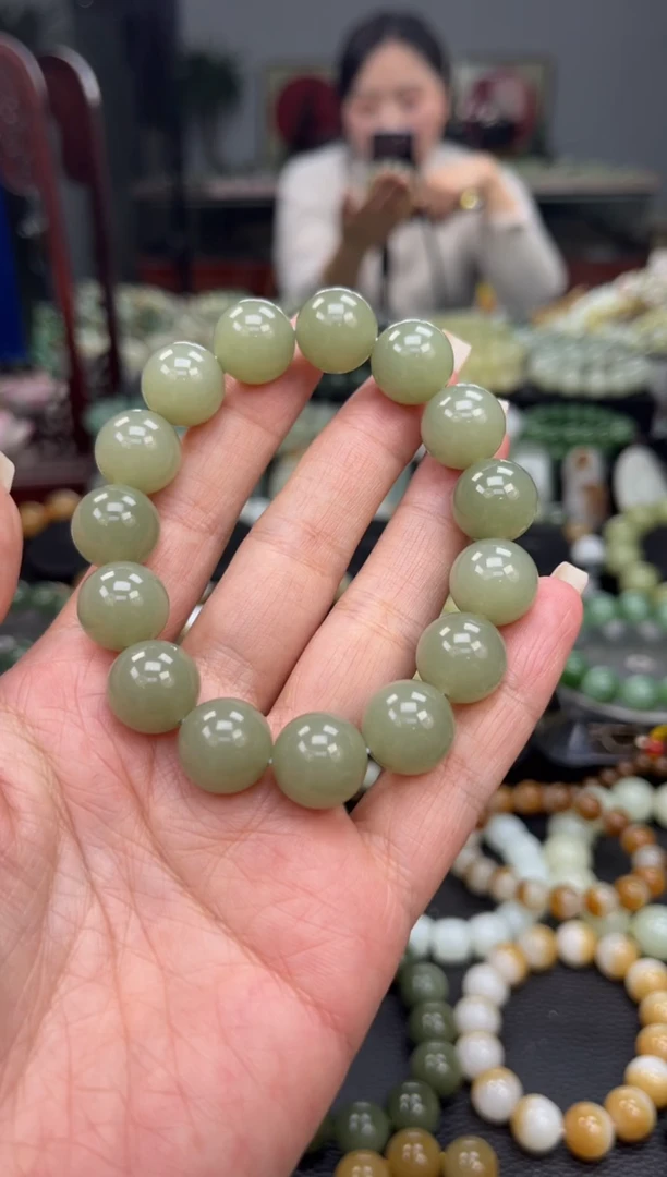 【闪购商品】和田玉手串未镶嵌新疆且末冰底蓝卡14