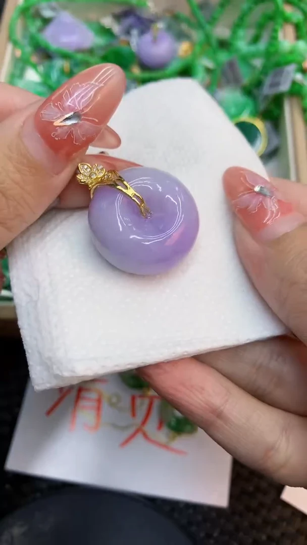 颈饰未镶嵌翡翠多样性发其一