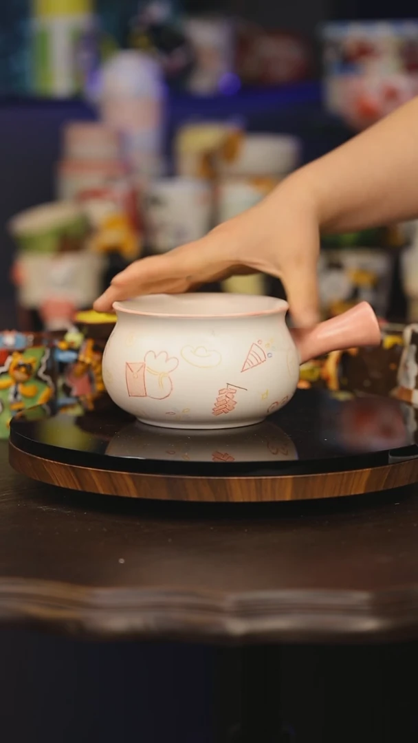 【闪购商品】摆件景德镇釉下彩绘设计师款式陶瓷