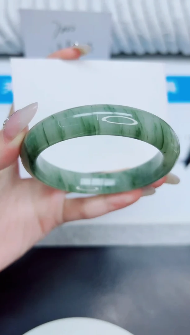未镶嵌手镯石英质玉91/60.3