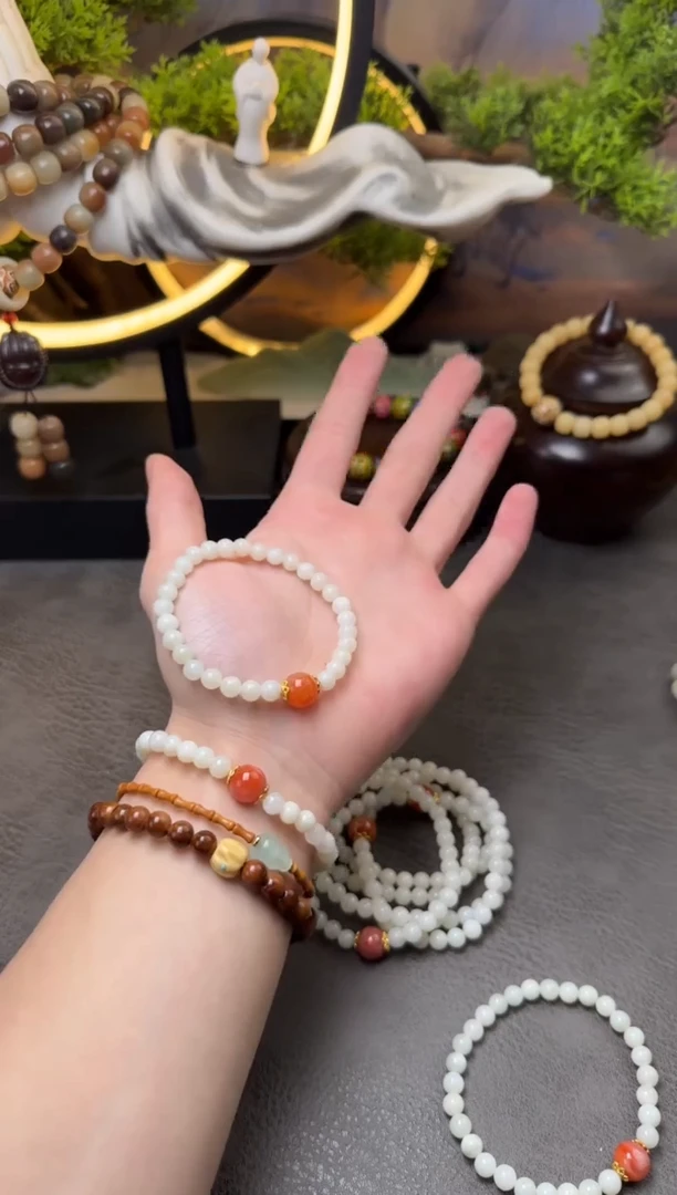 【闪购商品】和田玉手链未镶嵌A623 和田单圈白