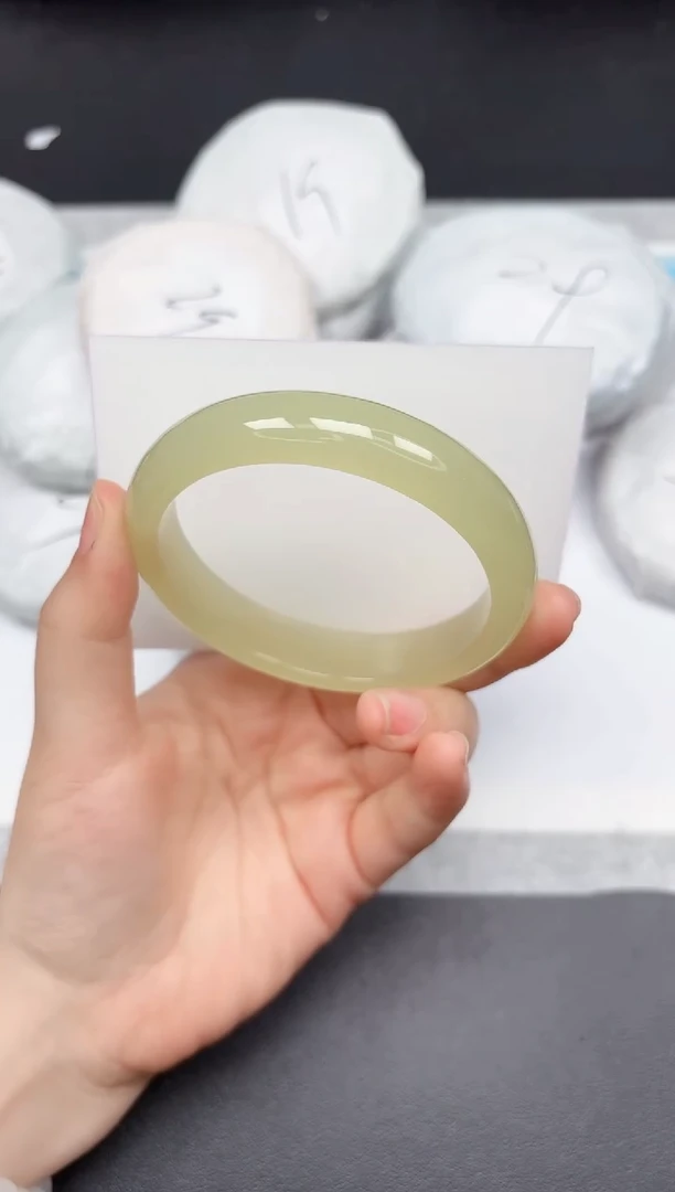 未镶嵌手镯石英质玉143-62.2