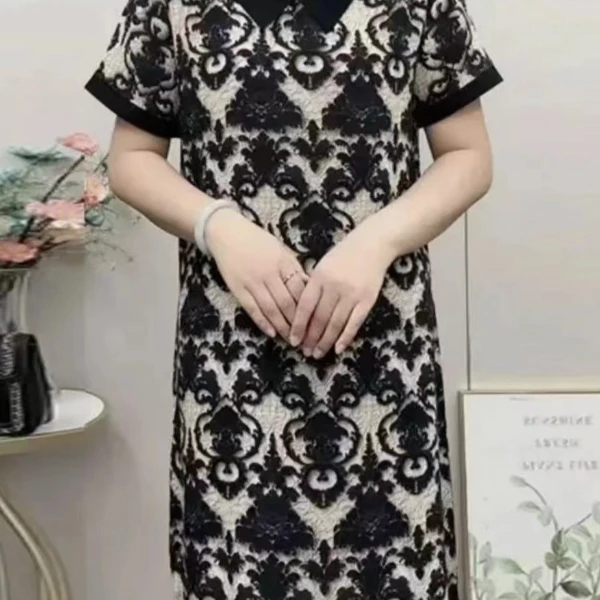 2025年夏季新款16961高端时尚显瘦减龄翻领款连衣裙