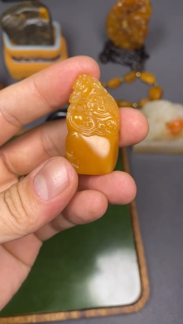 寿山石印石有**心s荣宝斋精品文房 寿山石印章 田黄