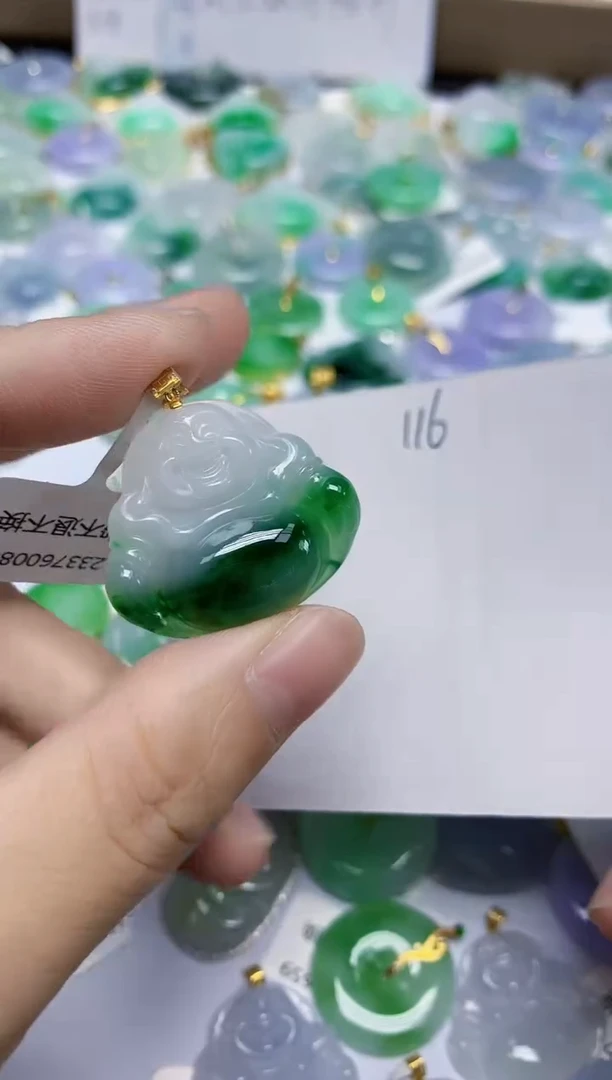 翡翠未镶嵌颈饰天然缅甸翡翠A货