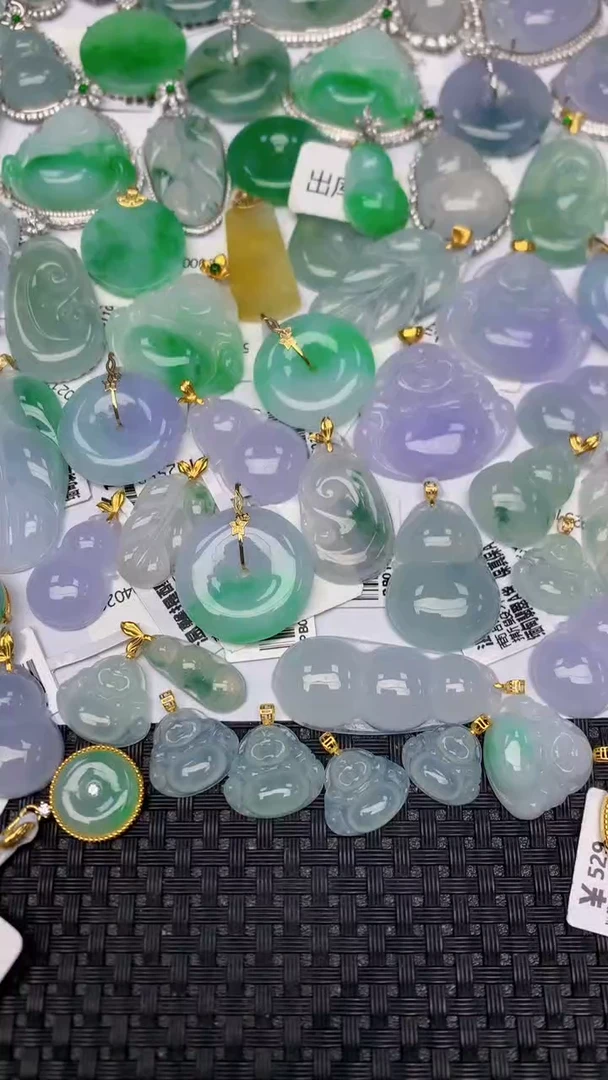 颈饰18K金镶嵌翡翠天然缅甸翡翠a货百元以上9元证书费自理