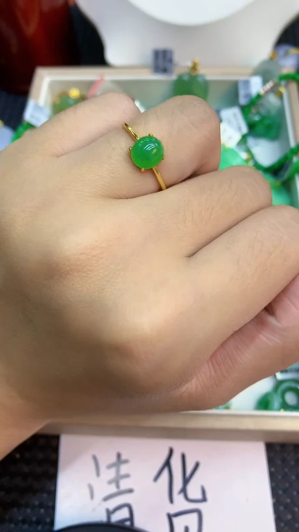 颈饰未镶嵌翡翠1