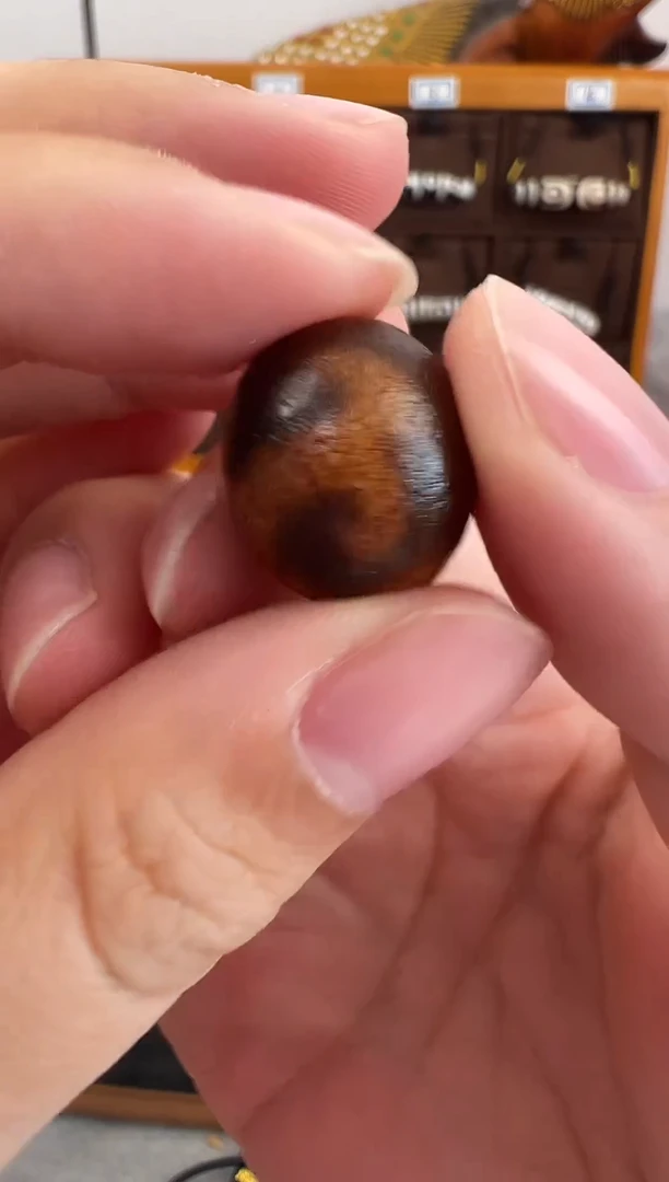 玛瑙/玉髓（覆膜）颈饰未镶嵌49微瑕随机发货