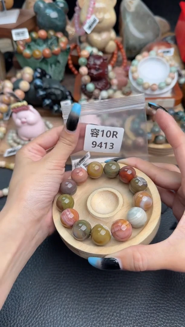 【闪购商品】石英质玉未镶嵌手链10R9413