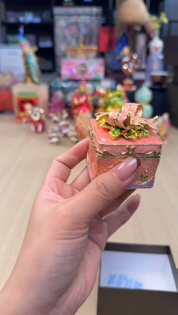 199七宝粉色新款礼物盒