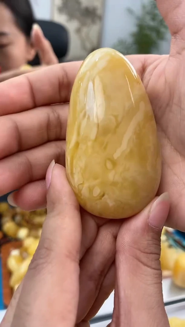 【闪购商品】蜜蜡裸石未镶嵌天然琥珀蜜蜡水滴