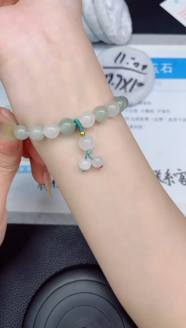 石英质玉手镯未镶嵌手串