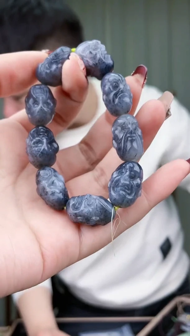 【闪购商品】和田玉挂件未镶嵌拍一发一，多样性发货！