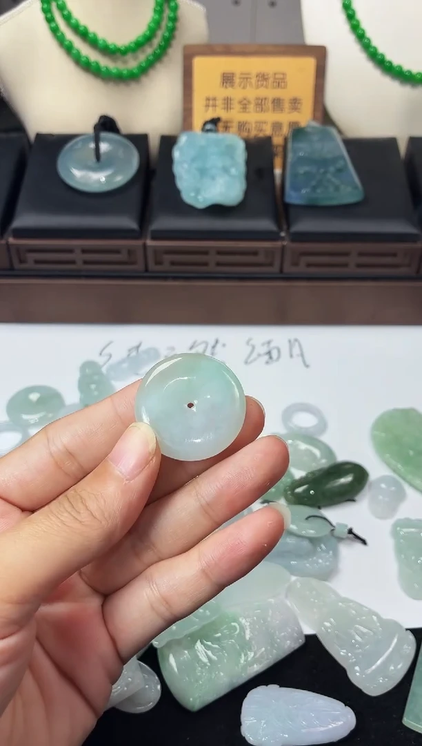 未镶嵌定制翡翠接****。3906毛货不退不换