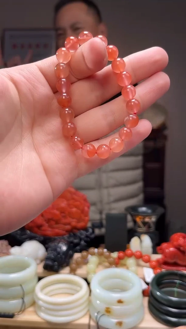 颈饰未镶嵌南红玛瑙手串