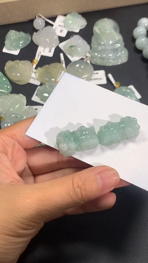 颈饰未镶嵌翡翠1