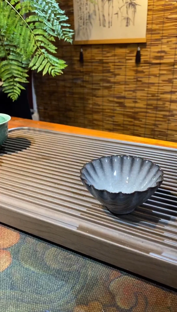 山隐青瓷气烧杯子  花口杯 冰裂纹 50CC
