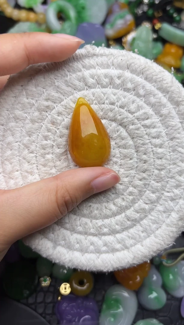 颈饰未镶嵌翡翠缅甸翡翠吊坠