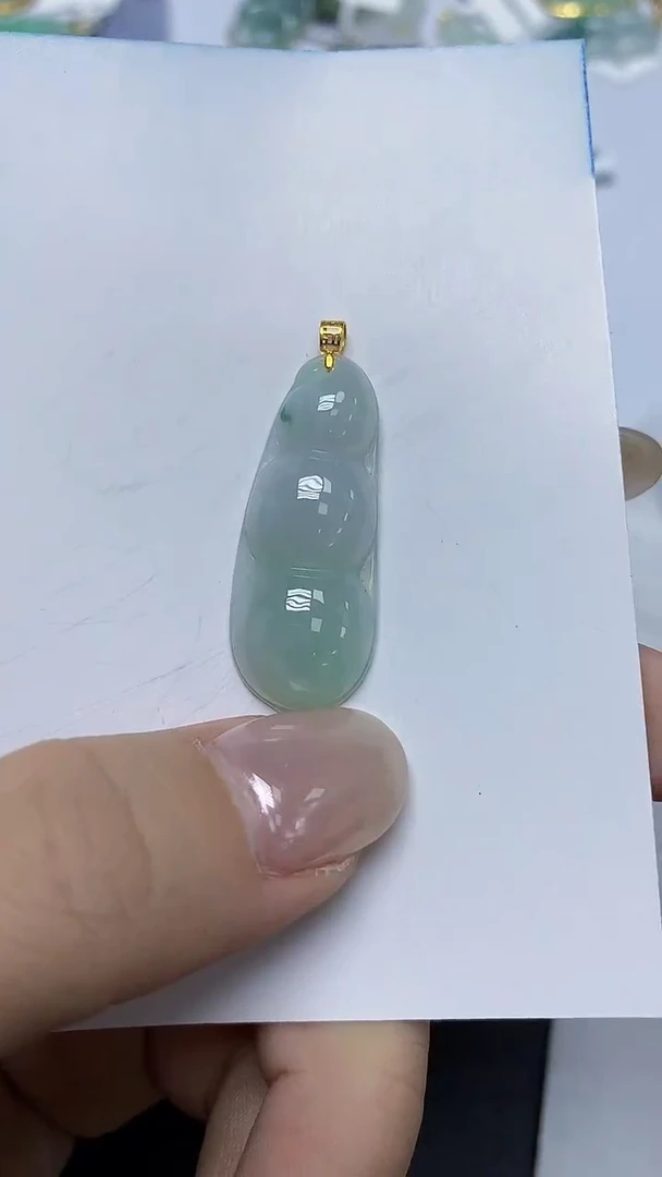 翡翠18K金镶嵌颈饰天然缅甸翡翠A货