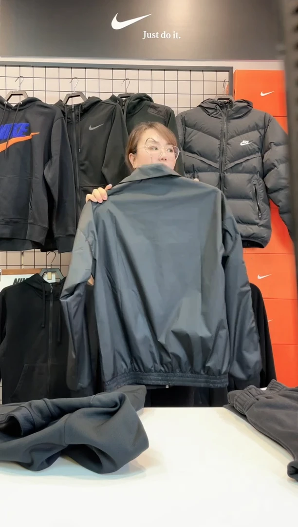 2716黑色外套XXL码180斤-200斤不退换