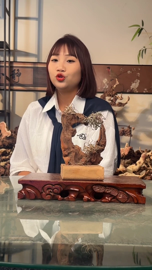 保**芳金丝红木红木010