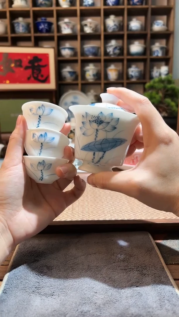 【闪购商品】手绘素荷高足盖碗+送3个客杯