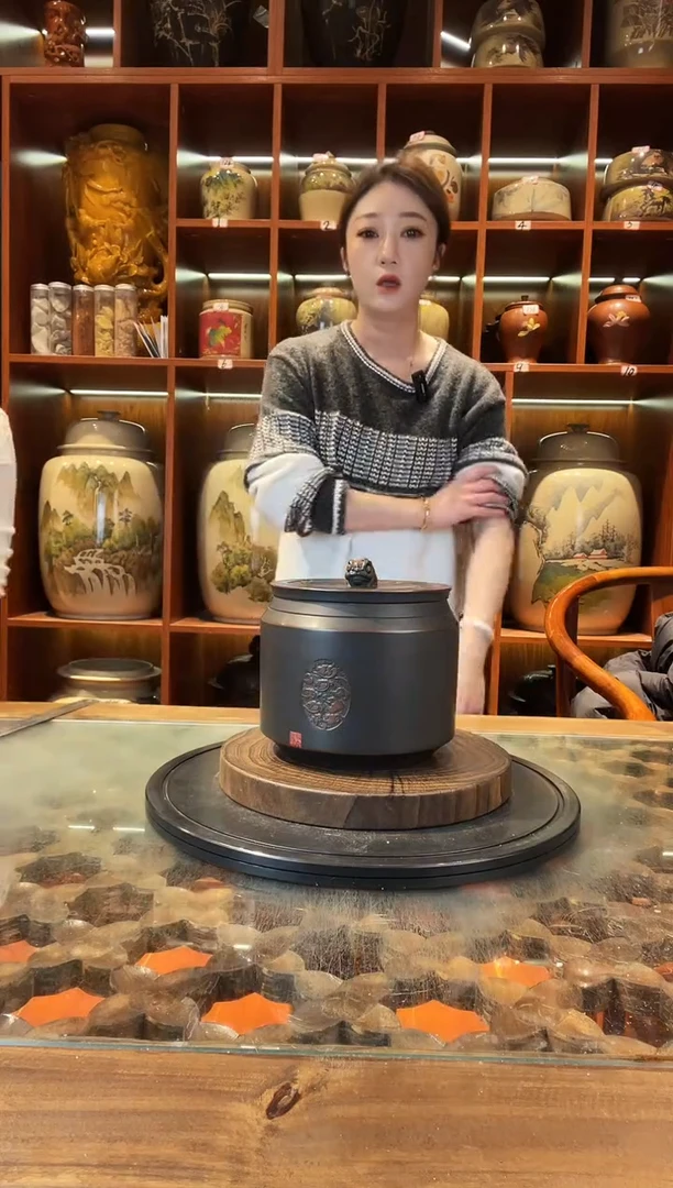 罐云南建水紫陶茶罐