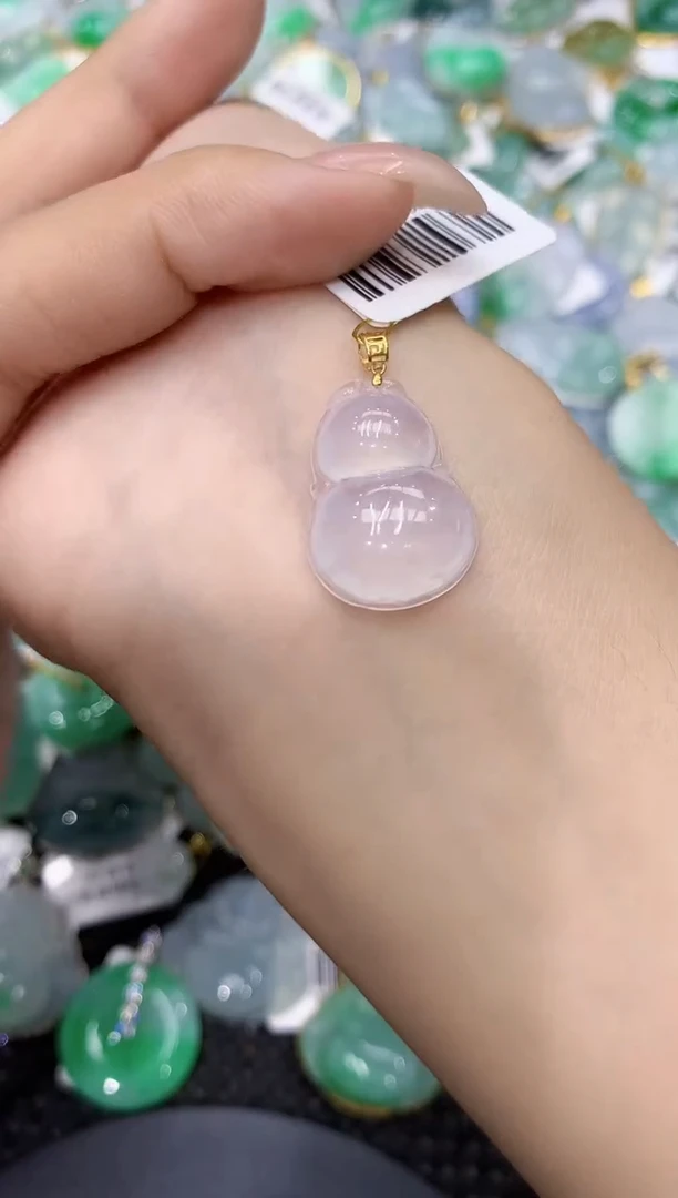 颈饰18K金镶嵌翡翠111111111111