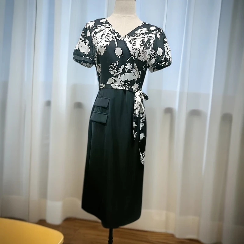 夏季V领系带印花拼接修身显瘦连衣裙（无腰带）T082