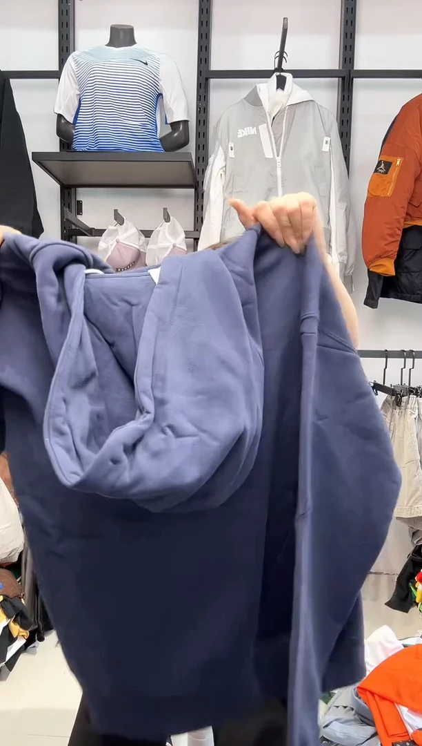 2499   编码  耐克卫衣服饰过款为准 尺码