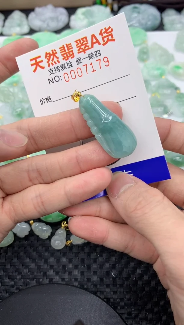 【闪购商品】翡翠颈饰未镶嵌11111111
