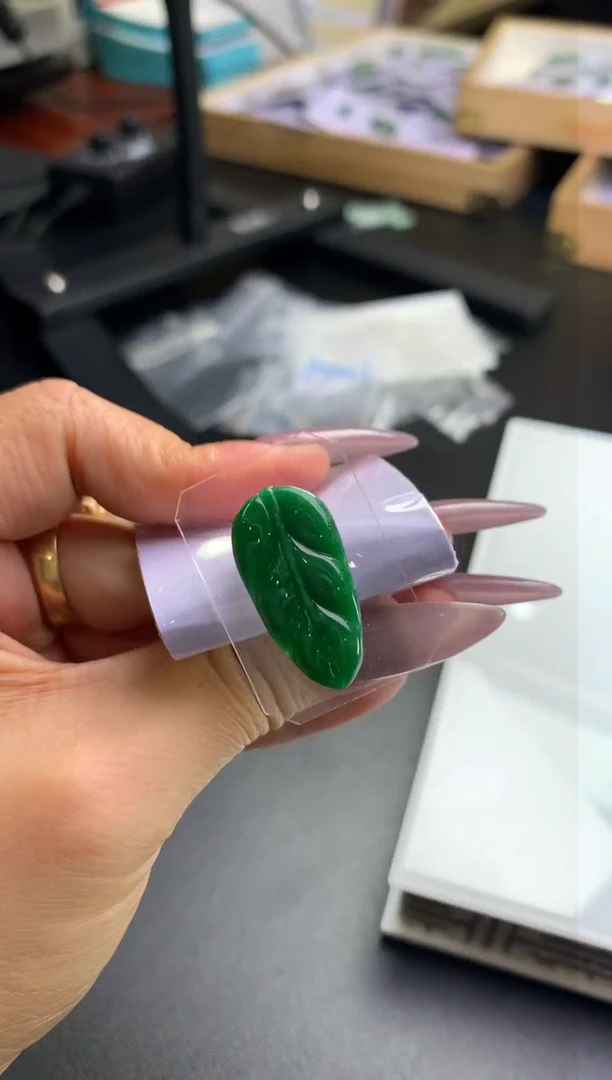 定制翡翠未镶嵌翡翠