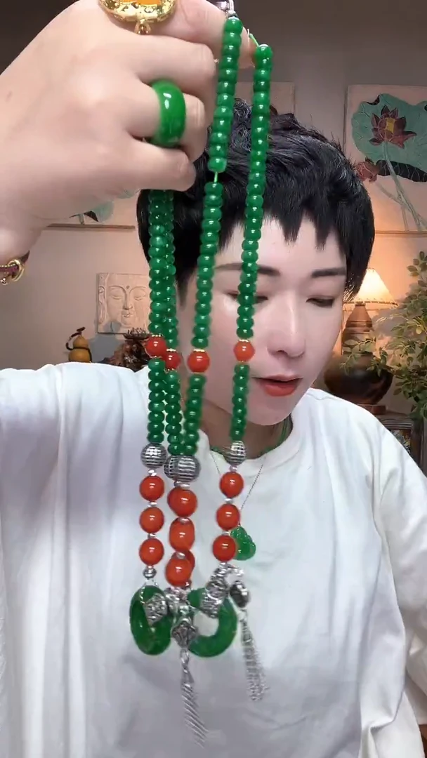 吊坠(赠链)未镶嵌翡翠530