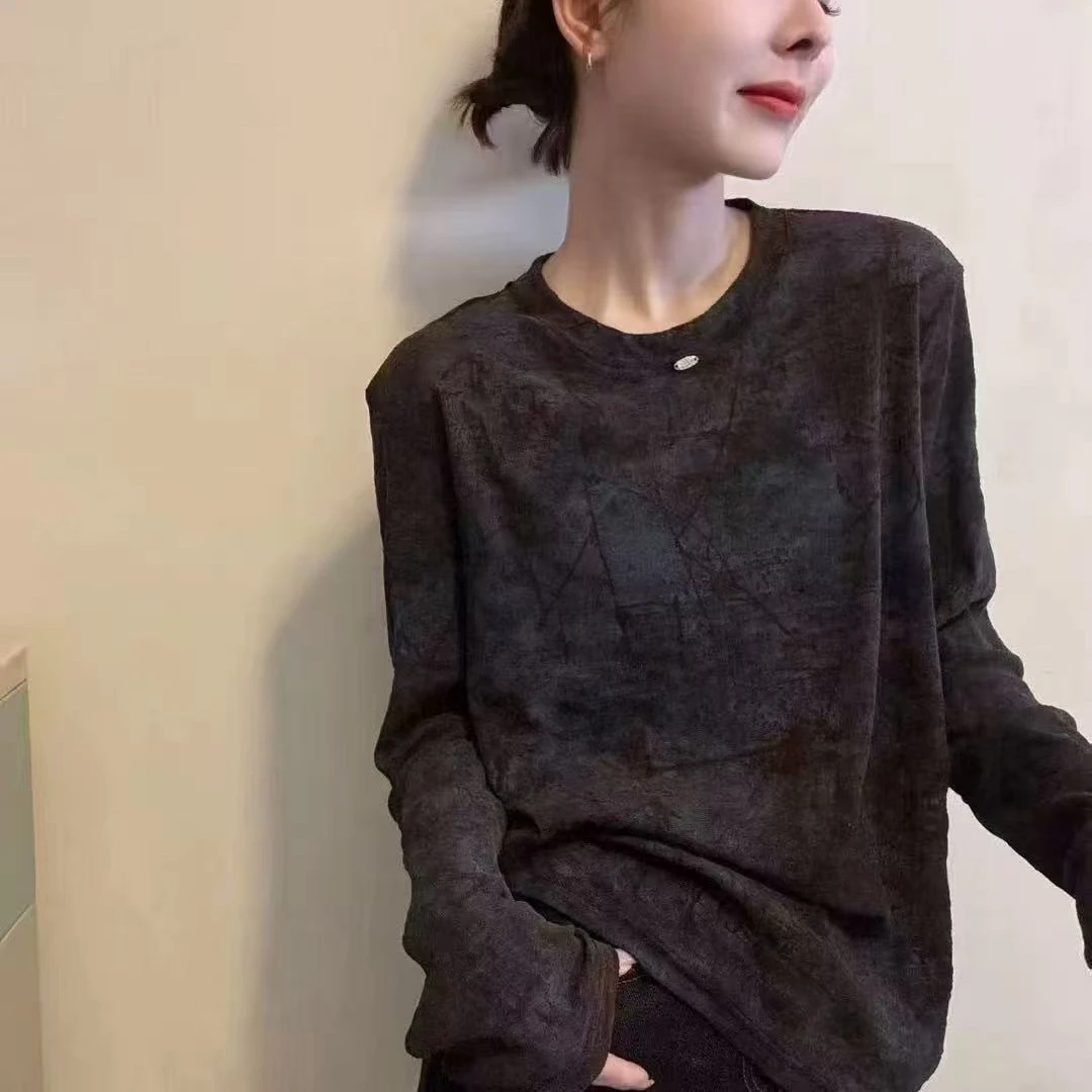 D925128秋季新款不规则植绒晕染印花圆领长袖T恤女洋气百搭上衣