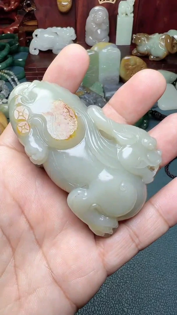 未镶嵌和田玉把件-