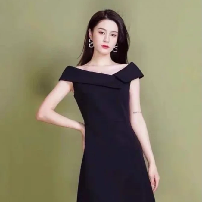 99新 DIOR/迪奥 H14020  深蓝色一字肩羊毛连衣裙 36 XS码