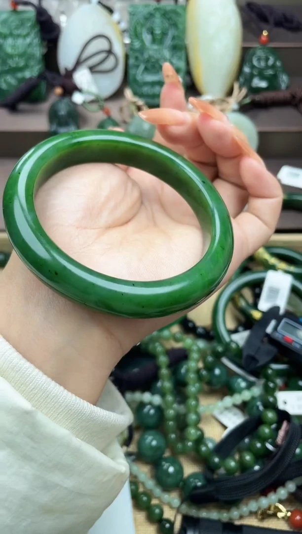 未镶嵌手镯和田玉未镶嵌和田玉吊坠多样性拍一发一