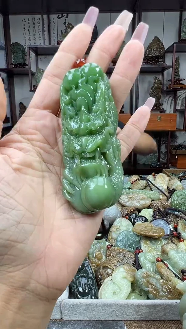 未镶嵌和田玉把件1