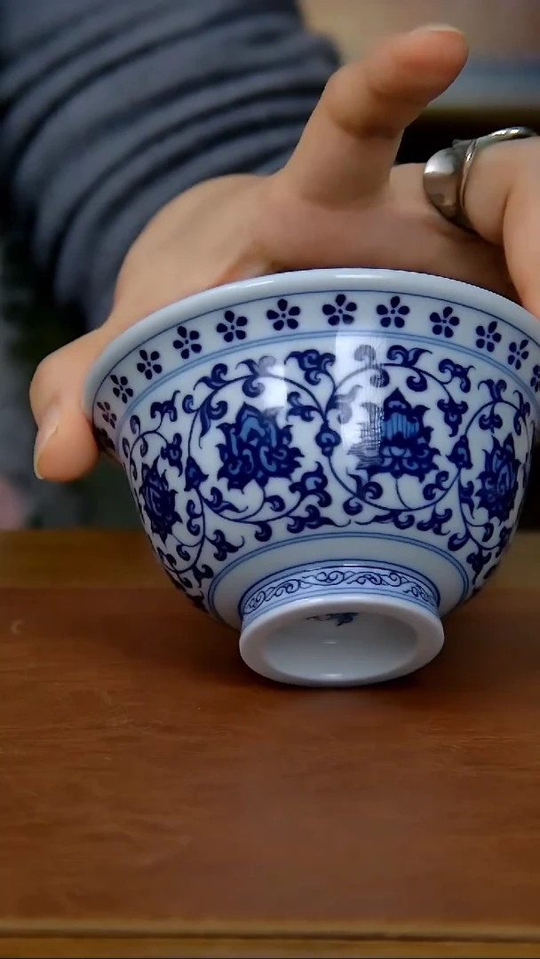 【闪购商品】缠枝莲压手杯（双狮内绘）