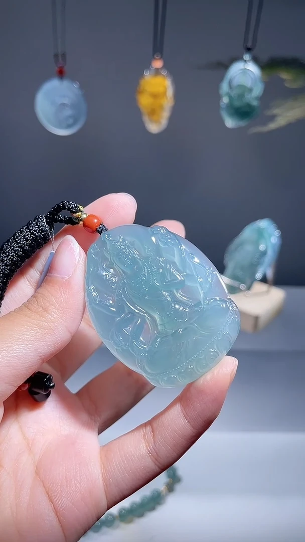 颈饰未镶嵌翡翠千手