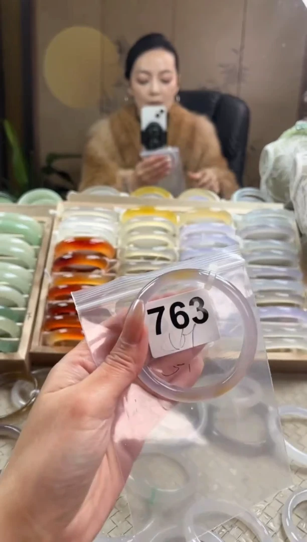 手镯玛瑙/玉髓未镶嵌763