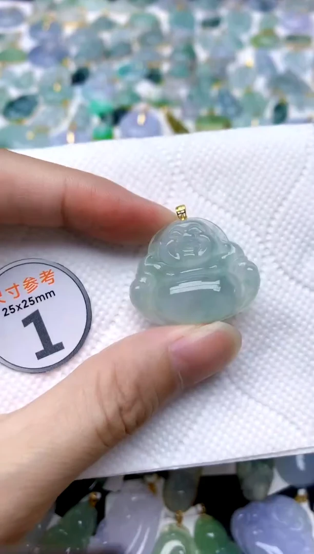 颈饰18K金镶嵌翡翠天然A货翡翠