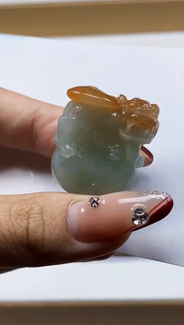 翡翠未镶嵌颈饰翡翠A货