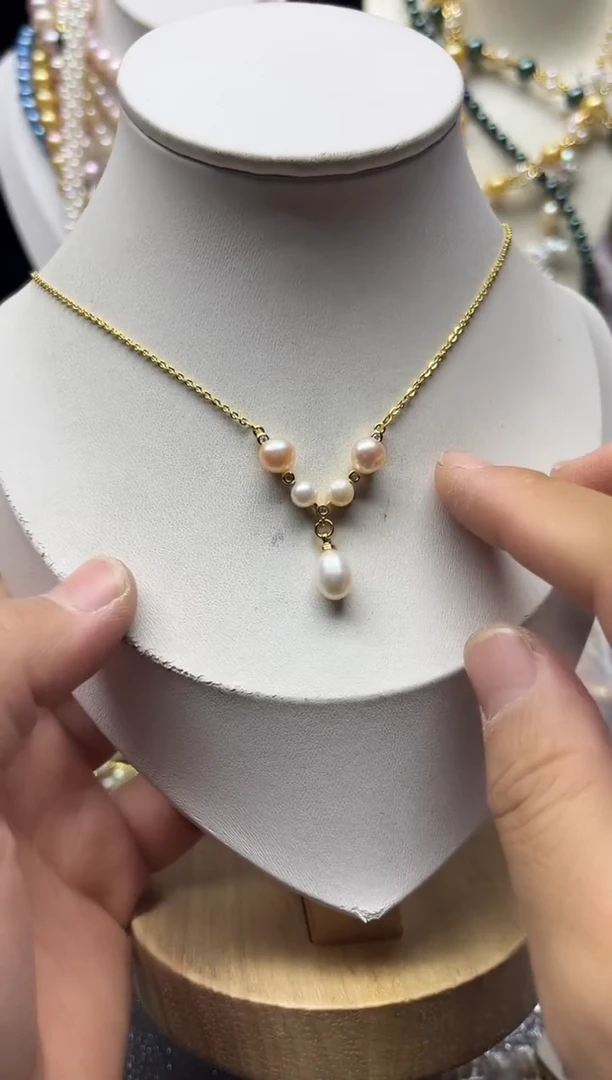 淡水珍珠未镶嵌颈饰多人