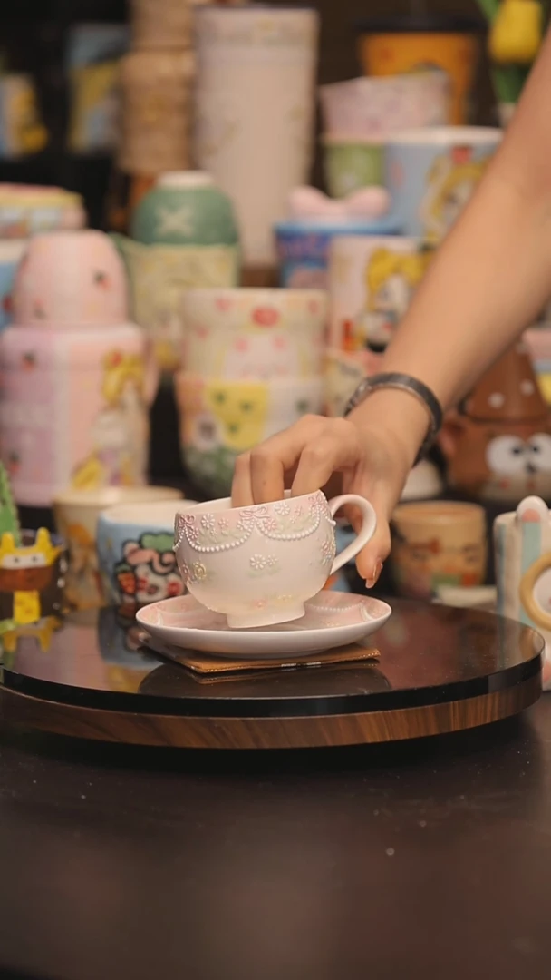 景德镇釉下彩绘设计师款式陶瓷